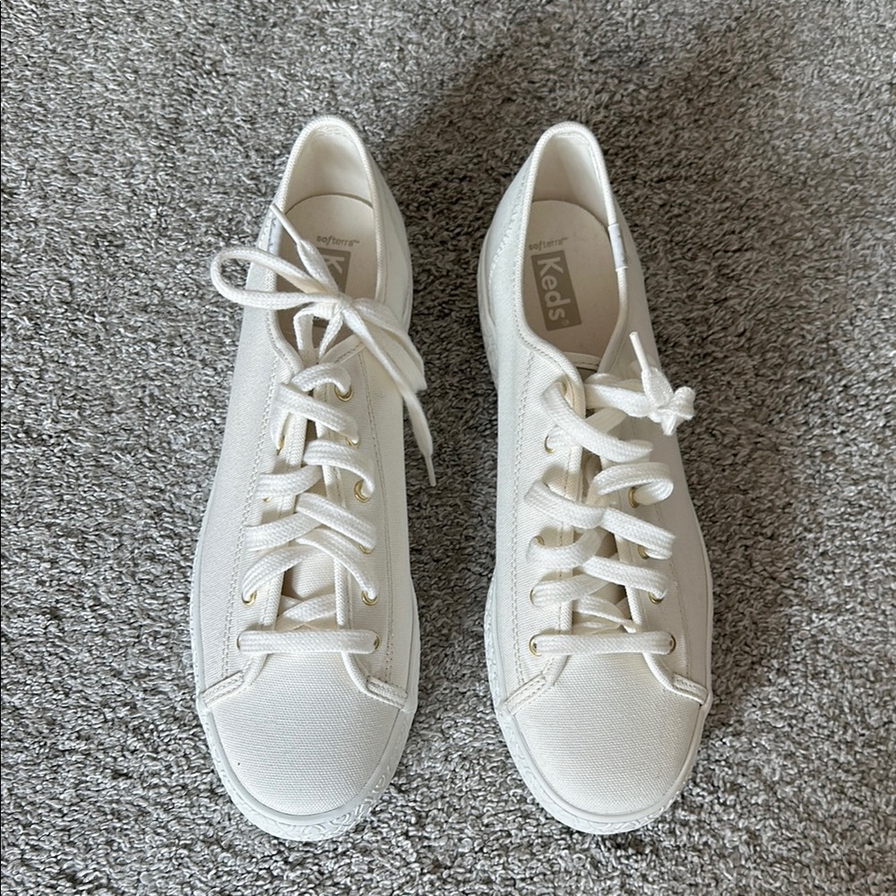 Keds White Canvas platform Sneakers
